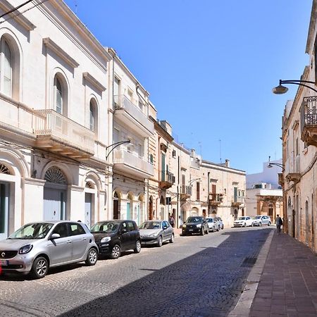 Palazzo Greco - Luxury Apartments With Sea-View Остуні Екстер'єр фото