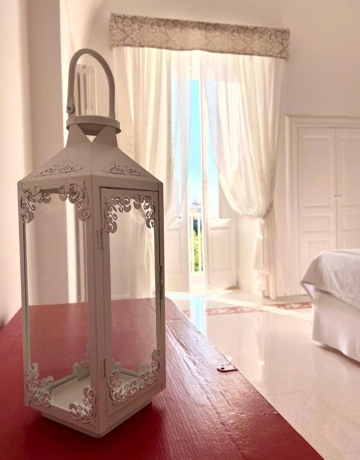 Palazzo Greco - Luxury Apartments With Sea-View Остуні Екстер'єр фото